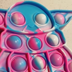 FIDGET POPPERS- SENSORY TOY - BABY YODA